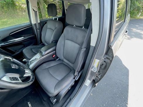Used 2012 Dodge Journey SXT w/ Popular Equipment Group FWD image 10