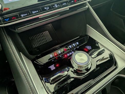 New 2026 Jeep Grand Wagoneer Limited AWD/4WD image 26