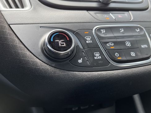 Used 2023 Chevrolet Malibu LT image 29