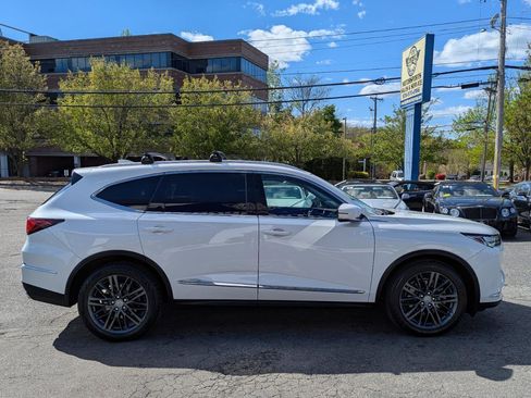Used 2022 Acura MDX SH-AWD w/ Advance Package image 6