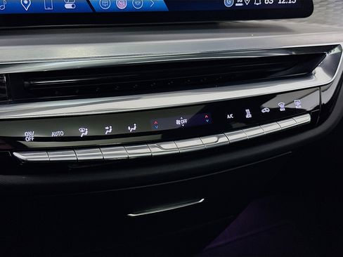 Used 2025 Cadillac Lyriq Sport image 24