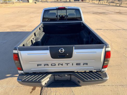 Used 2004 Nissan Frontier XE Desert Runner w/ (VTP) Value Truck Pkg image 30