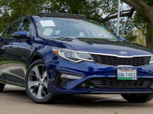 Used 2019 Kia Optima S w/ S Panoramic Sunroof Package image 2
