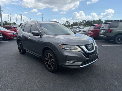 Used 2017 Nissan Rogue SL