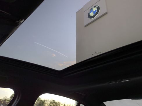 Certified 2025 BMW 330i 330i w/ Premium Package image 27