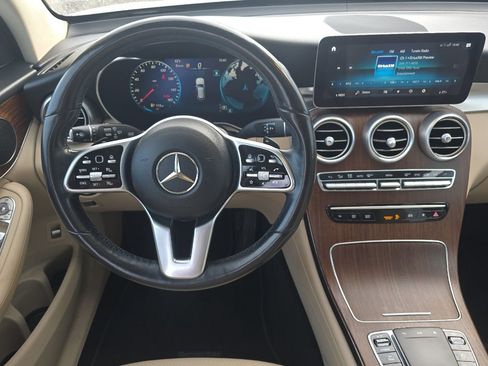 Used 2022 Mercedes-Benz GLC 300 4MATIC image 15