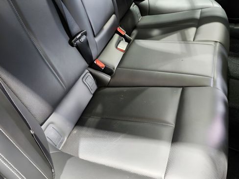 Used 2023 Genesis G70 2.0T image 13