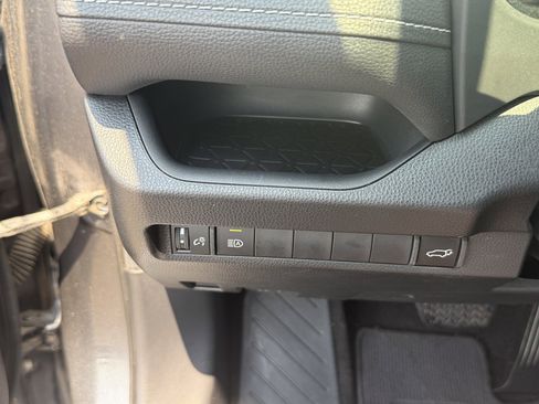 Used 2023 Toyota RAV4 XLE Premium AWD/4WD image 18