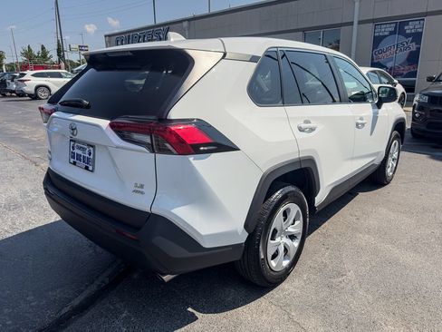 Used 2025 Toyota RAV4 LE AWD/4WD image 7