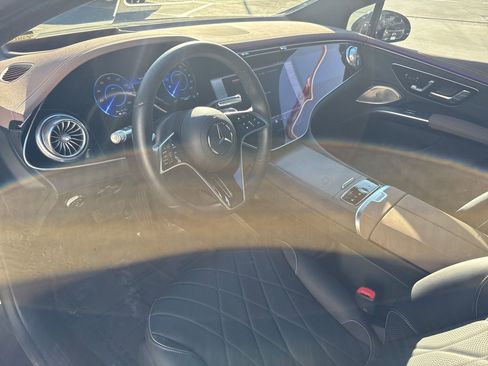 Used 2023 Mercedes-Benz EQS 580 580 image 7