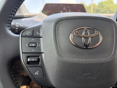 Certified 2024 Toyota Prius LE FWD image 10