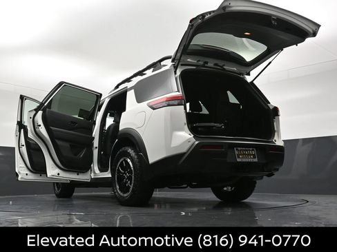 Certified 2024 Nissan Pathfinder Rock Creek AWD/4WD image 38
