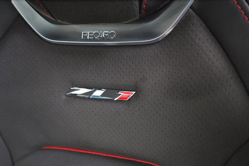 Used 2018 Chevrolet Camaro ZL1 RWD image 20