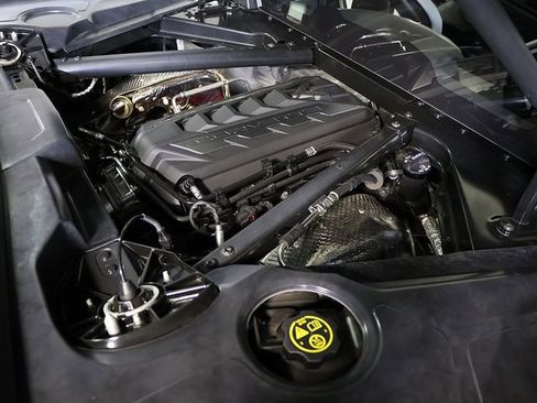 Used 2023 Chevrolet Corvette Stingray Preferred Cpe w/ Z51 Performance Package RWD image 30