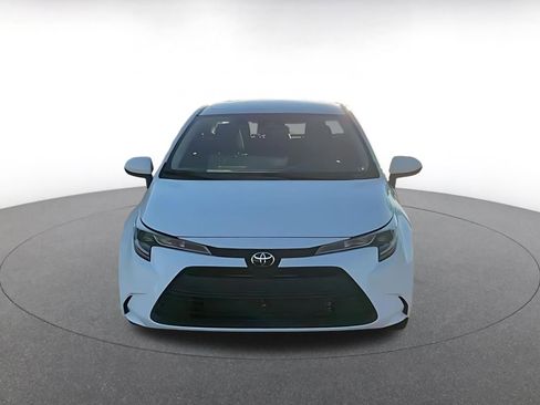 Used 2025 Toyota Corolla LE image 4