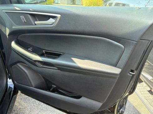 Used 2020 Ford Edge SEL w/ Convenience Package FWD image 8