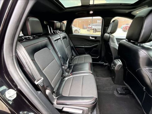Used 2024 Ford Escape ST-Line w/ Tech Pack #1 AWD/4WD image 26