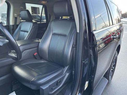 Used 2024 Ford Expedition XLT image 14