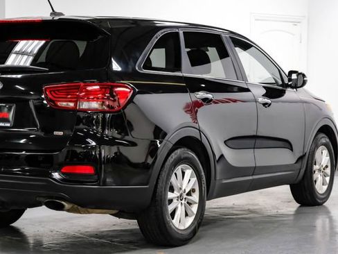Used 2020 Kia Sorento L image 11