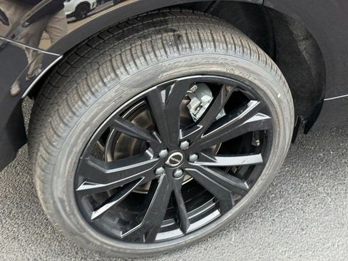New 2026 Volvo XC60 T8 Ultra w/ Climate Package image 4