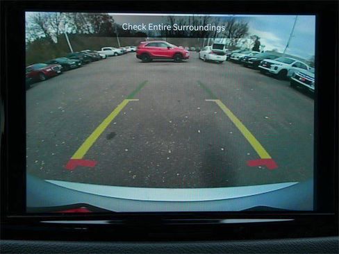 Used 2024 Chrysler Pacifica Touring-L image 28