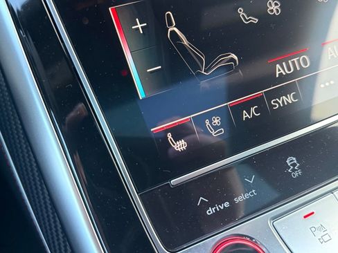 New 2026 Audi RS Q8 performance image 30