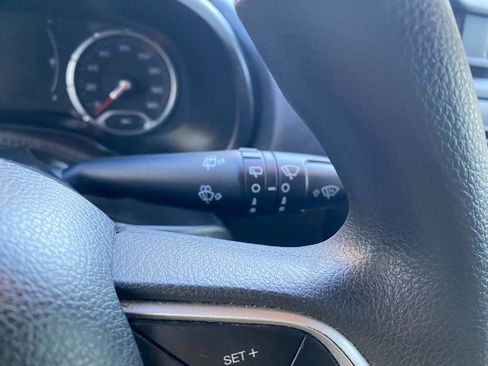 Used 2021 Jeep Renegade Sport image 31