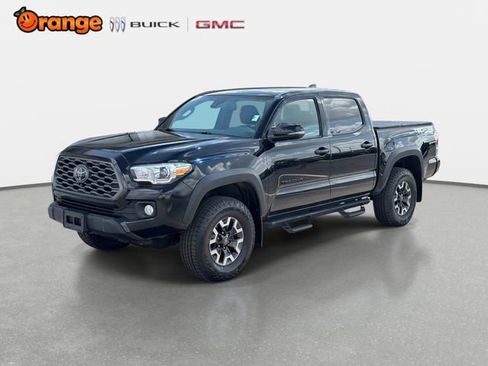 Used 2023 Toyota Tacoma TRD Off-Road w/ Advanced Technology Package AWD/4WD image 7