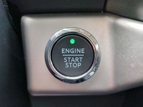 Used 2024 Ford Expedition XLT RWD image 31