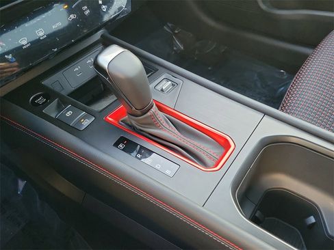 New 2026 Nissan Kicks SR w/ SR Premium Package image 11