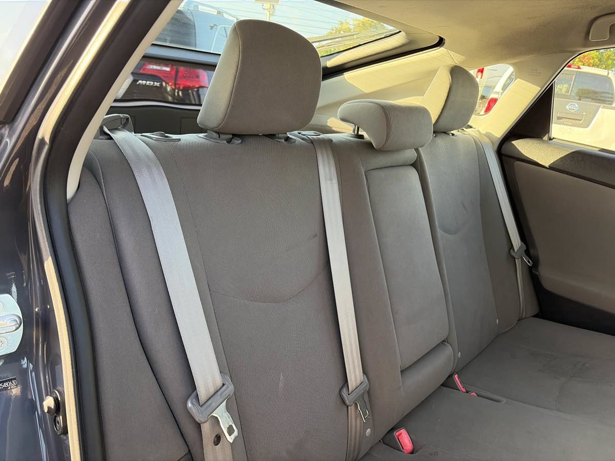 Used 2012 Toyota Prius Three FWD image 23