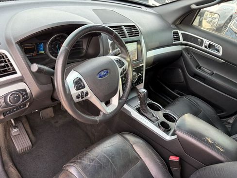 Used 2011 Ford Explorer Limited w/ 302A Rapid Spec Order Code FWD image 19