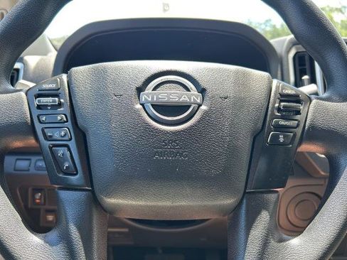 Certified 2025 Nissan Frontier SV RWD image 24