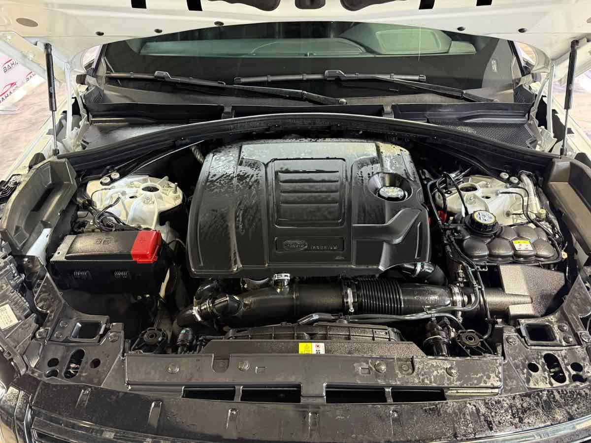 Used 2025 Land Rover Range Rover Velar Dynamic SE AWD/4WD image 60