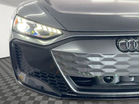 New 2026 Audi RS e-tron GT performance image 11
