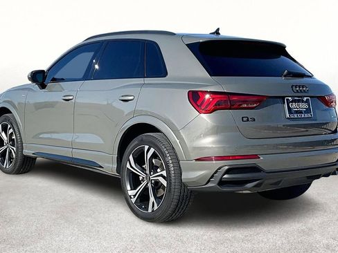 Used 2023 Audi Q3 2.0T Premium Plus image 2