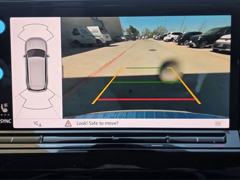 Used 2026 Volkswagen Atlas SE image 13