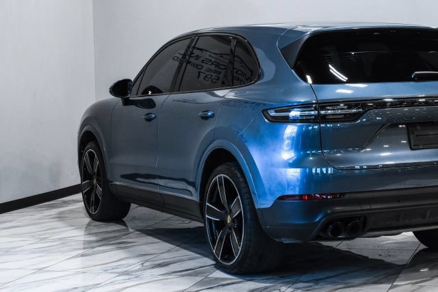 Used 2019 Porsche Cayenne AWD/4WD image 13