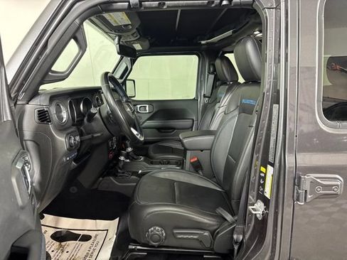 Used 2022 Jeep Wrangler Unlimited Rubicon 4xe AWD/4WD image 10