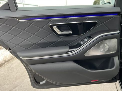 New 2025 Mercedes-Benz S 580 4MATIC Sedan image 37