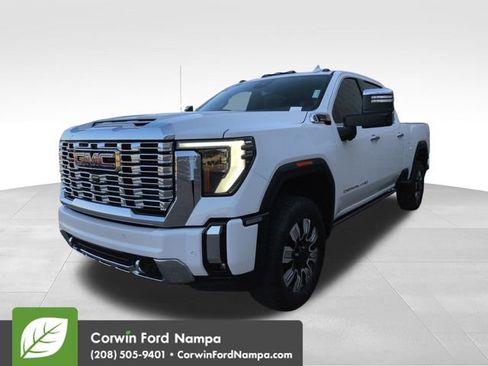 Used 2025 GMC Sierra 3500 Denali AWD/4WD image 7