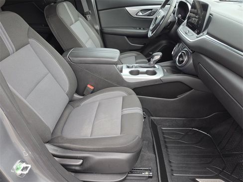 Used 2024 Chevrolet Blazer LT w/ Convenience Package image 12
