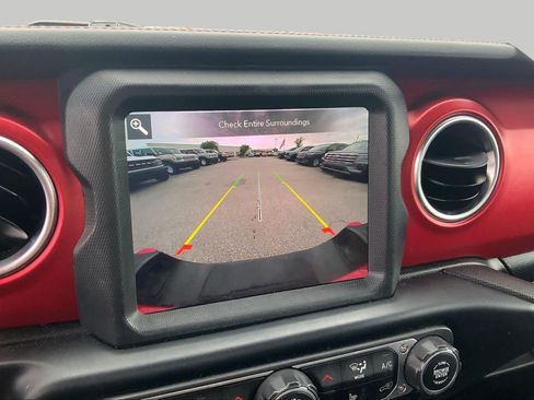 Used 2023 Jeep Gladiator Rubicon w/ LED Lighting Group AWD/4WD image 26