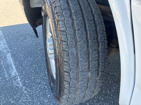 Used 2019 Chevrolet Express 2500 w/ Driver Convenience Package image 24