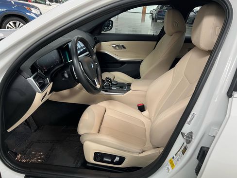Used 2019 BMW 330i Sedan w/ Convenience Package image 14