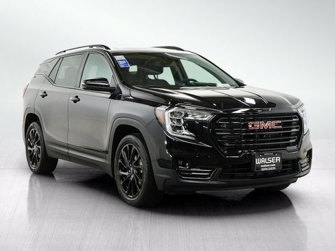 Used 2023 GMC Terrain SLT w/ Infotainment Package II AWD/4WD image 7