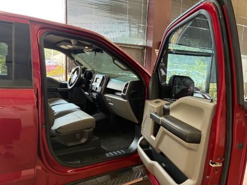 Used 2015 Ford F150 XLT RWD image 28