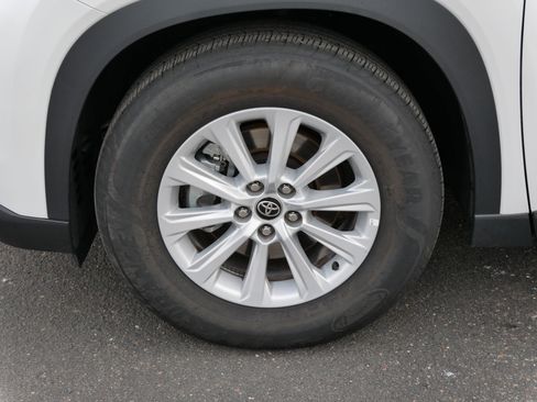 Certified 2025 Toyota Grand Highlander XLE image 15