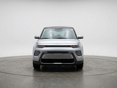 Used 2025 Kia Soul LX w/ LX Technology Package FWD image 2