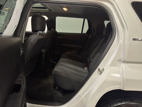 Used 2017 GMC Terrain SLE w/ Convenience Package image 13